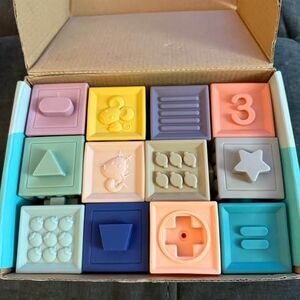 New Soft silicone baby building blocks